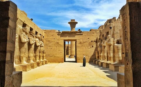 Luxor Day Tour from Hurghada: Kings Valley and Hatshepsut Temple