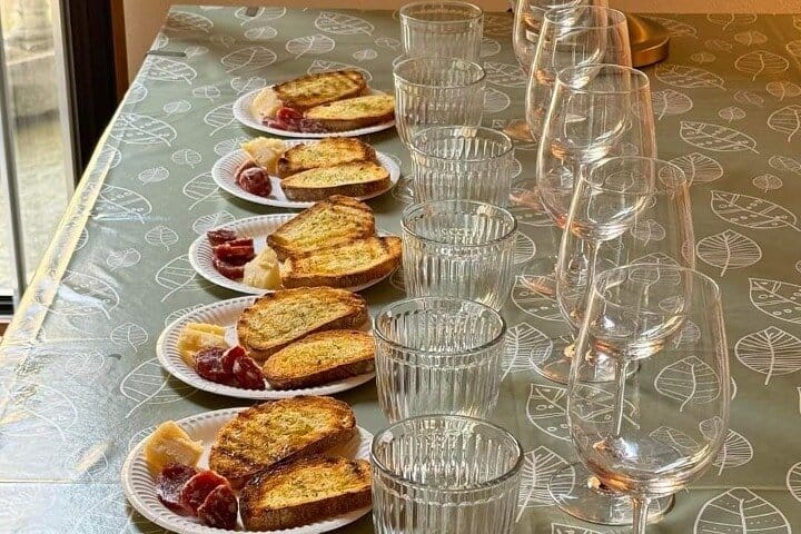 Small group cozy Cooking Class in a typical Milanese house