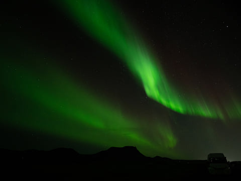 Northern Lights in 4x4 with Local Pastries, Hot Chocolate, and Photos, photo 8