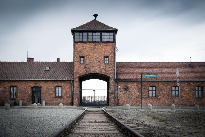 Krakow to Auschwitz-Birkenau: Private Round-Trip Experience 2