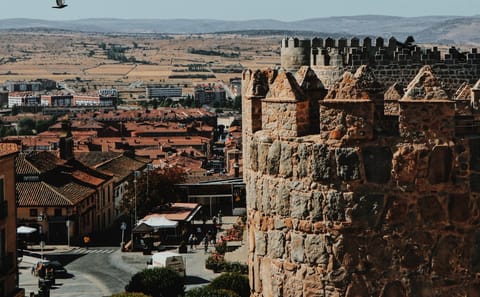 Madrid City Break: 6-Day Tour with Hop-On Hop-Off Bus
