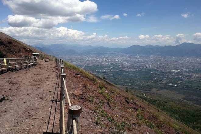Vesuvius Shore Tour and Pompeii Site 2