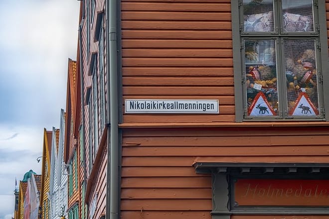 Bergen Private Walking Tour With A Professional Guide 5