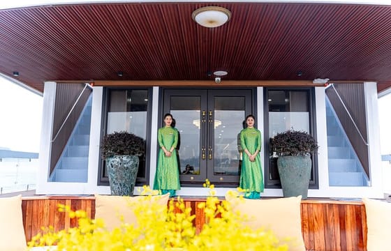 Ha Long Symphony Cruise Luxury Day Tour from Harbor with Pick up