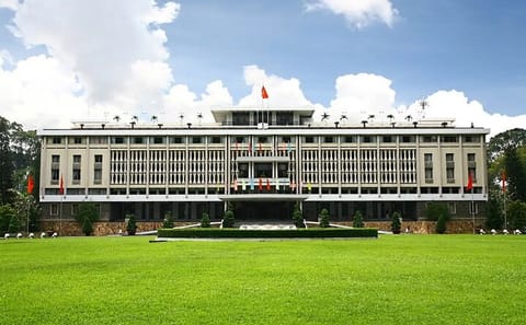 Full Day Tour of Ho Chi Minh City and Cu Chi Tunnels