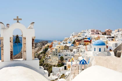Private Sightseeing Tour of Oia and Akrotiri in Santorini