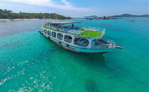 Phu Quoc Island Hopping and Snorkeling Adventure with Lunch
