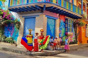 Culinary Walking Tour with Lunch in Cartagena, Colombia
