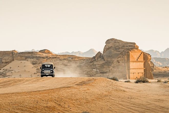 Fancy Tour of Hegra in a Vintage Land Rover photo 2