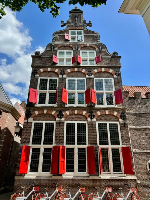 Gouda & Delft Private Tour – Luxury Car & Official Guide 2