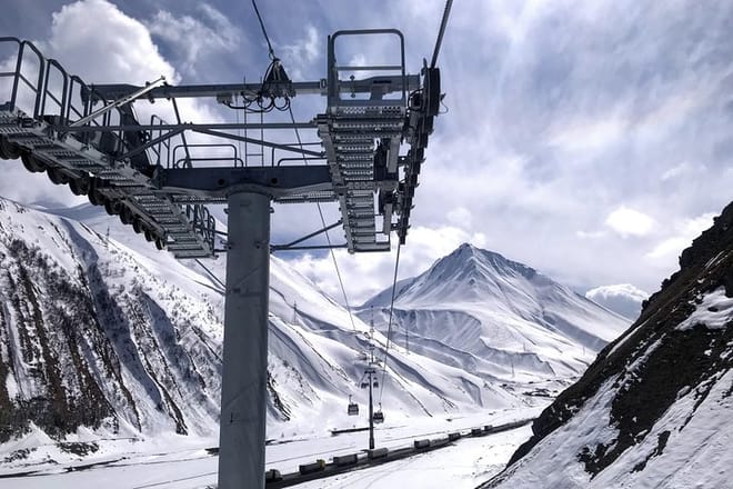 Winter Fun for Families: Sabaduri, Ananuri, Gudauri Adventure 10