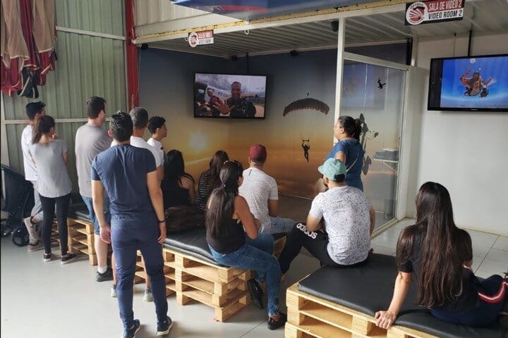 Double Parachute Jump Experience in Boituva – With Private Transport (Skydiving) 5