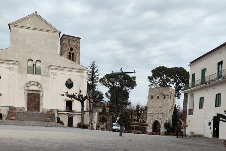 Private Transfer from Amalfi to Ravello 3