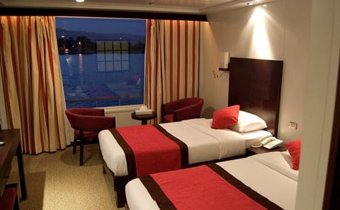 Private 4-Day Nile Cruise from Aswan to Luxor with Tours