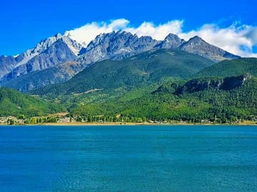 Jade Dragon’s Hidden Trails: Authentic & Off-The-Beaten-Path