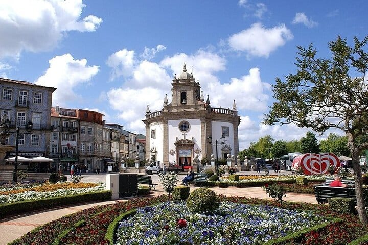 BARCELOS, PONTE LIMA and VIANA CASTELO: Private Tour from Porto
