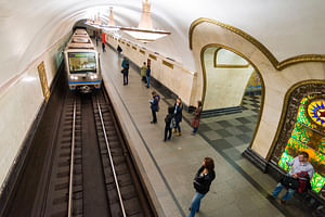 Moscow: Metro night guided tour