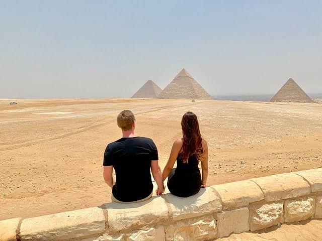 Day Tour to Giza Pyramids, Saqqara and Memphis