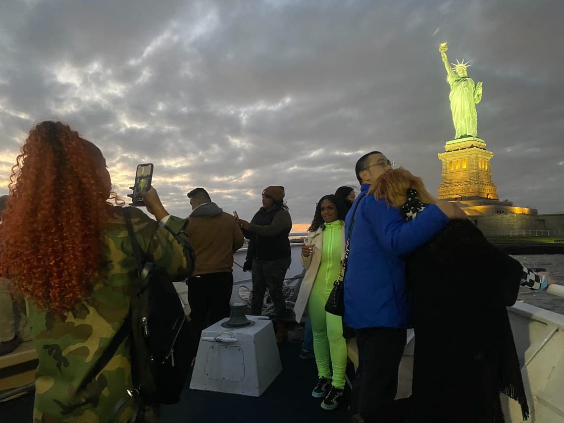 New York: Statue of Liberty and Ellis Island Sunset Cruise 3
