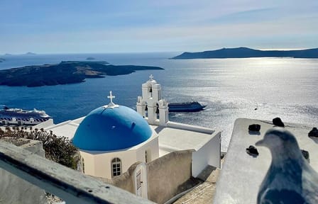 Private 5-Hour Santorini Highlights Tour with Local Guide