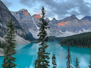 Explore Four Iconic Lakes in Banff National Park Tour