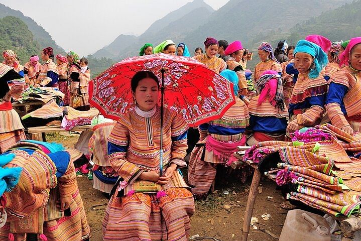 Explore Bac Ha Market & Chay River Boat Ride from Sapa