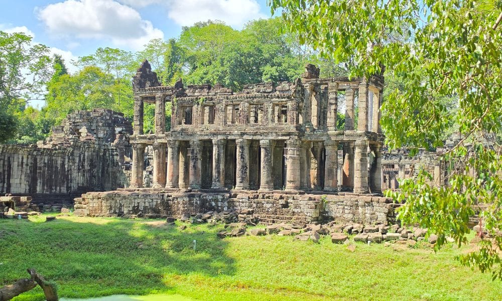 Sambor Prei Kuk & Giant Ibis – UNESCO Temples & Rare Wildlife 6