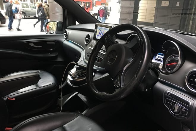 Heathrow Airport Private Transfers to/from London (Postcode W8 to W14) 3
