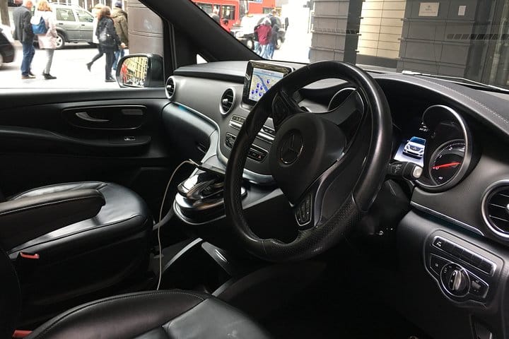 Heathrow Airport Private Transfers to/from London (Postcode W8 to W14) 3