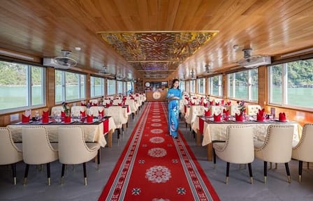 Dragon King Cruise Luxury Day Tour in Halong Bay from Harbor