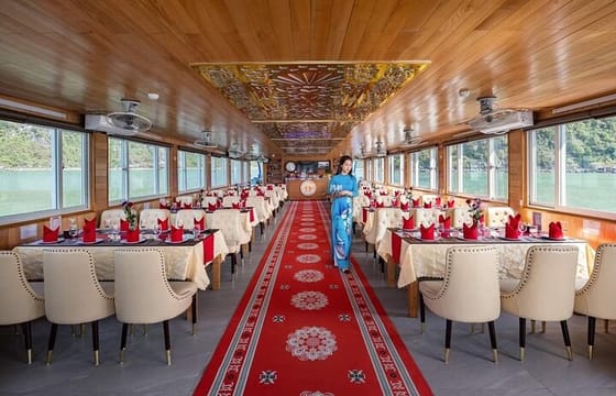 Dragon King Cruise Luxury Day Tour in Halong Bay from Harbor