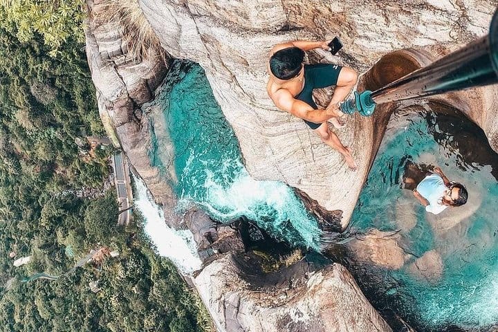 Every Corner a Story | 7 Days