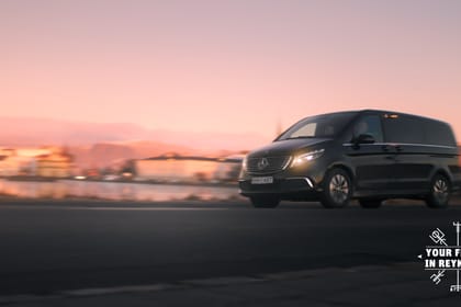 Private 5-hour Airport Transfer & Tour