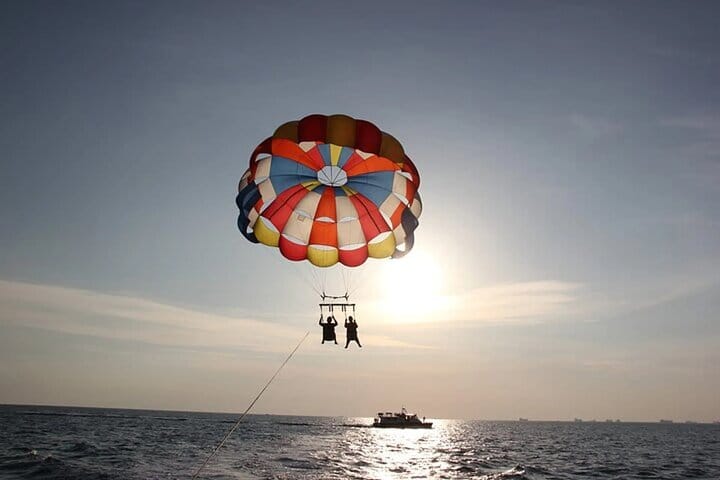 Parasailing, Banana & Sofa Boat & Private transfer in Hurghada