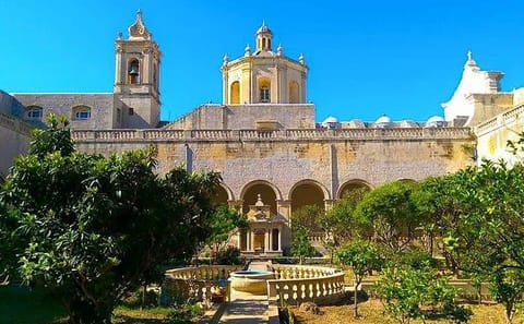 Cultural Walking Tour of Mdina and Rabat in Malta
