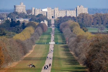 Royal Windsor Castle, Private Tour includes Admission with Audio Guides