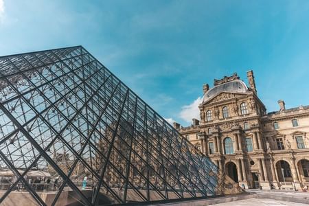 Paris Louvre Visit – Options: Private Guide, Breakfast & Cruise