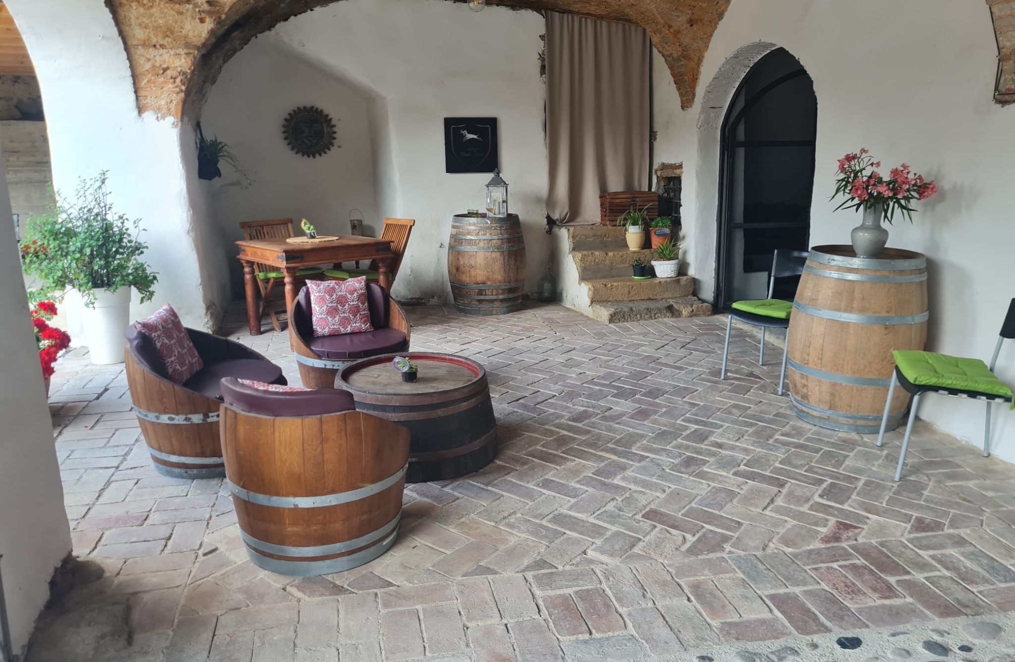 Winery Tour with Wine and Food Tasting near Lake Garda