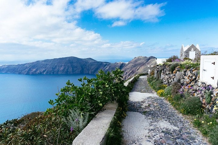 Santorini Private walking tour The Magic Of Caldera 4