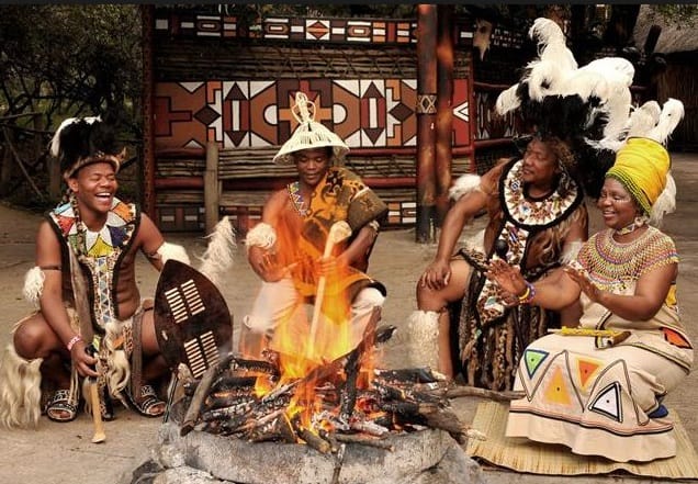 Cultura y Safari: Lesedi y Lion Park en un Solo Día - en Español 7