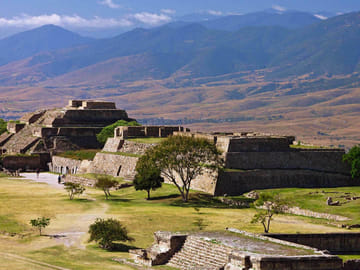 Full-Day Tour of Monte Alban and Coyotepec in Oaxaca
