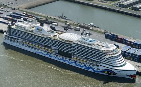 Private Full-Day Tour of Ghent and Bruges from Zeebrugge