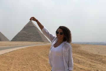 Private Full Day Tour of Giza Pyramids and Old Cairo