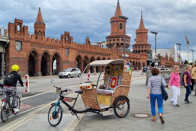 Romantic Berlin Rickshaw City and Photo Tour - incl. pick-up photo 6