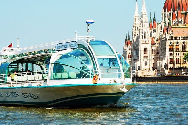 Danube daytime river cruise and private departure airport transfer supersaver! 6