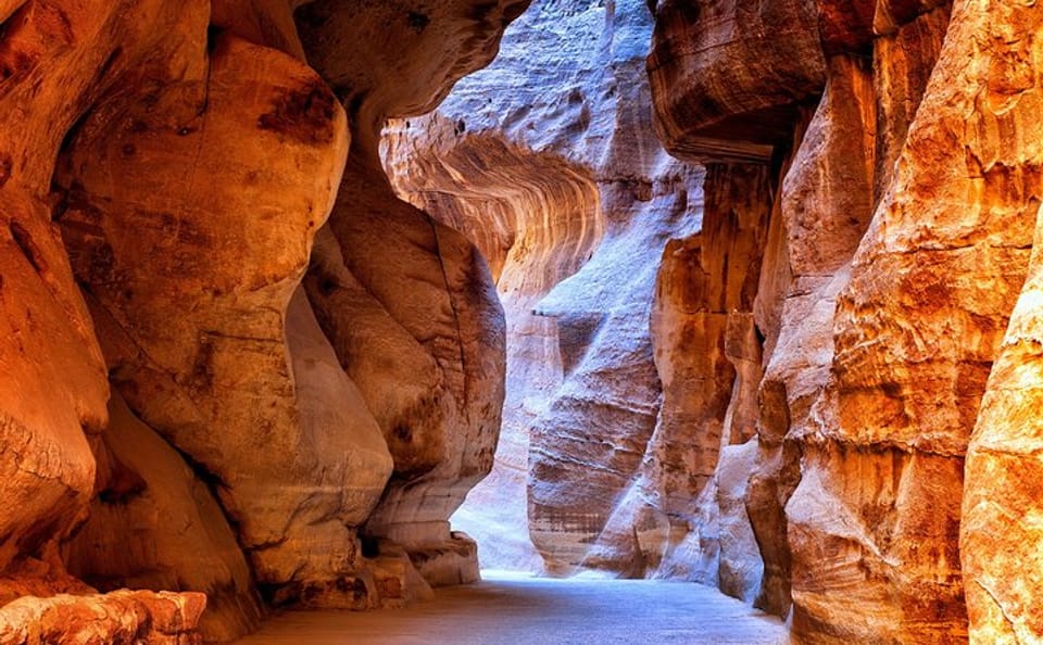 4-Day Private Tour of Petra, Wadi Rum & Dead Sea in Jordan