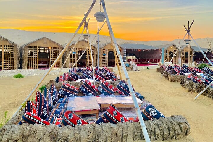 Cairo VIP Night in Giza: Bedouin Dinner, Live Show & Photographer