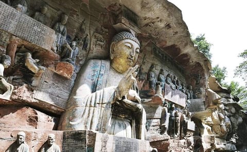 Chongqing Day Tour to Dazu Rock Carvings with Spanish Guide
