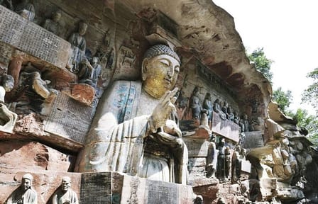 Chongqing Day Tour to Dazu Rock Carvings with Spanish Guide