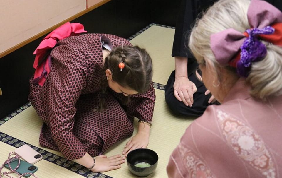 Matcha Tea Ceremony and Wagashi Tasting at Osaka Castle